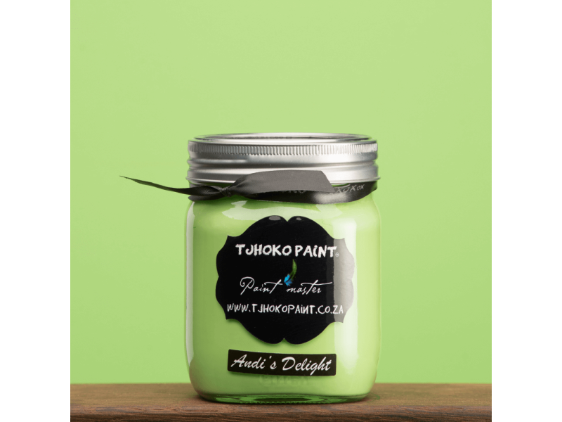 Deckende Möbelfarbe für modernes Upcycling
Kalkfarbe Tjhoko Paint Andi's Delight